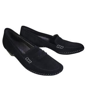 Donald J. Pilner Petra Black Suede Loafers  Womens Size 6.5